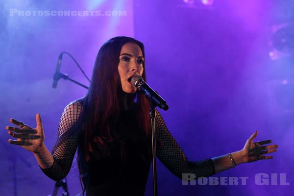 CHRYSTA BELL - 2018-04-18 - PARIS - La Maroquinerie - 